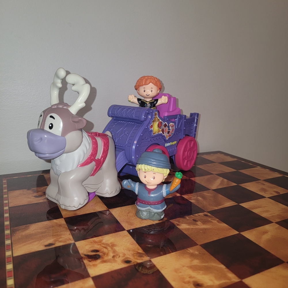 Fisher-Price Little People Frozen Sleigh Set - Picture 4 of 8